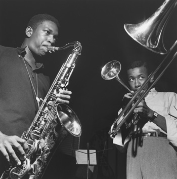 John Coltrane (links) und Lee Morgan (rechts), 1957 francis wolff. copyright: Mosaic Images LLC