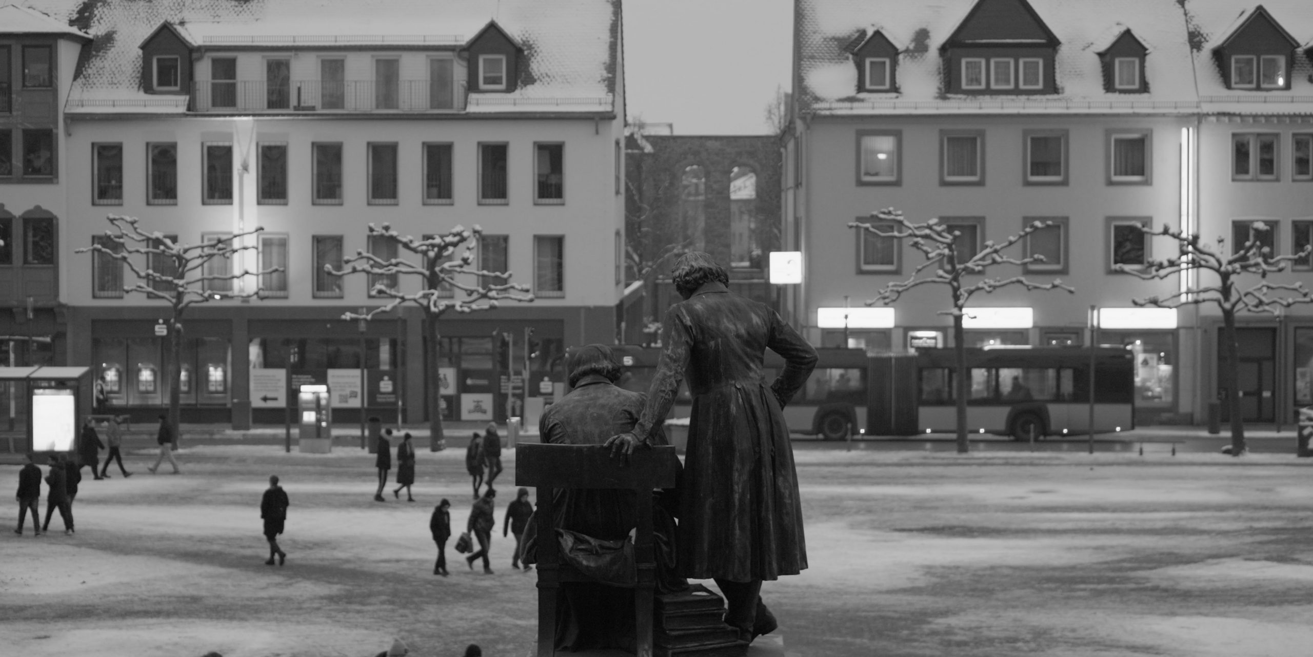 Das Deutsche Volk. 
Land: DEU 2025. 
Regie: Marcin Wierzchowski. 
Sektion: Berlinale Special 2025. Datei: 202509513_1. © Marcin Wierzchowski