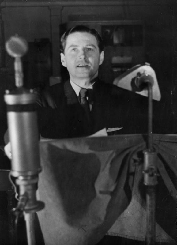 Wochenschau-Sprecher Harry Giese 1941
