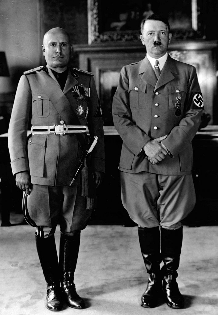 Faschismus: Die Diktatoren Benito Mussolini und Adolf Hitler in München, 1940