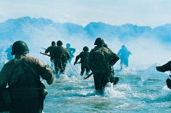 Amerikanische Marineinfanteristen landen am 6. Juni 1944 in der Normandie. (c) BBC Worldwide / ProSieben / polyand 2004
