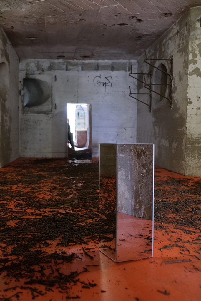 Nägel – Eine Installation von Sonya Schönberger